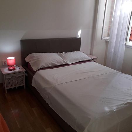 Studio On Main Pedestrian Street Apartamento PUY Exterior foto