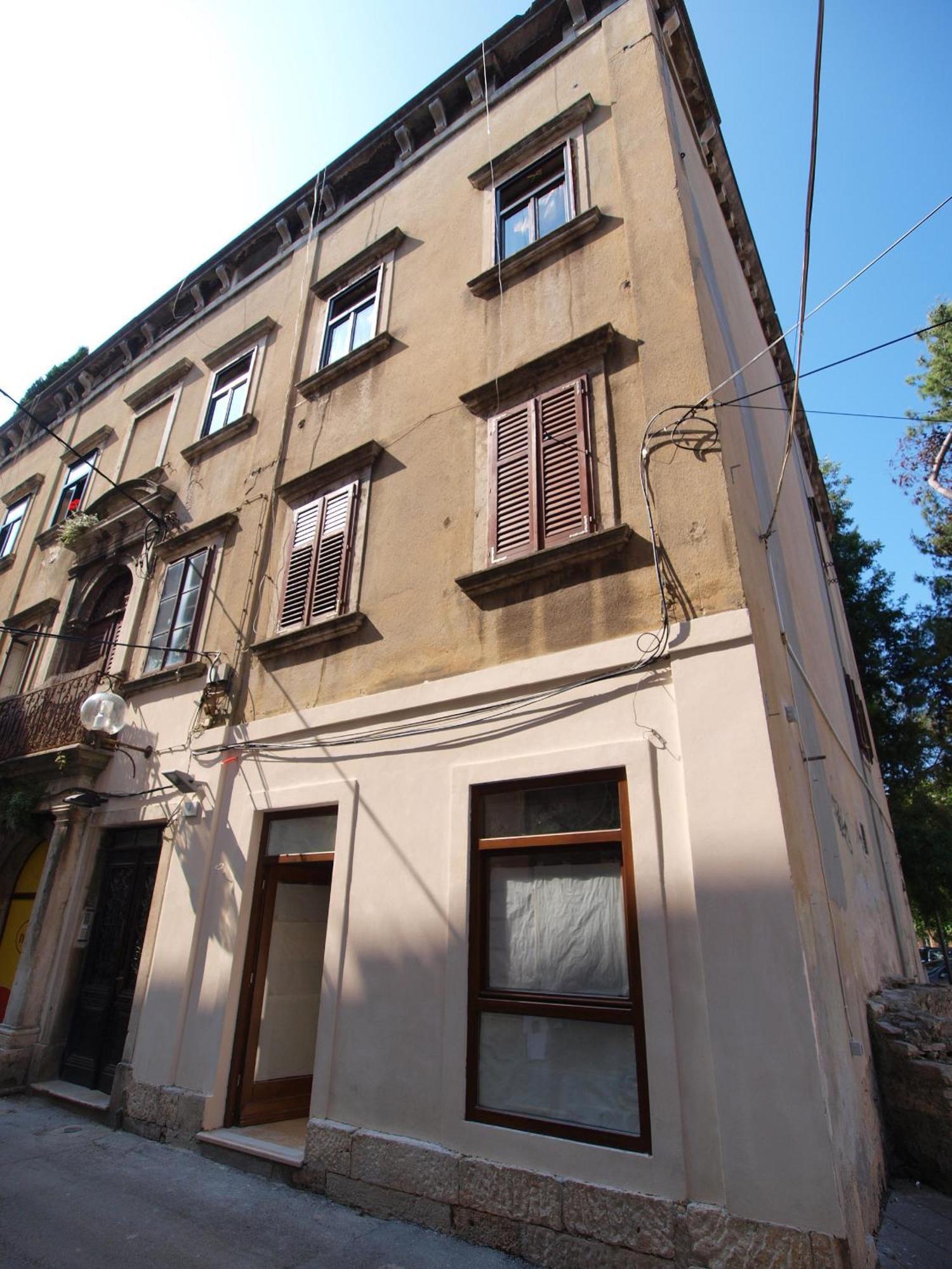 Studio On Main Pedestrian Street Apartamento PUY Quarto foto